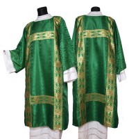 Dalmatique saint Philippe Néri verte