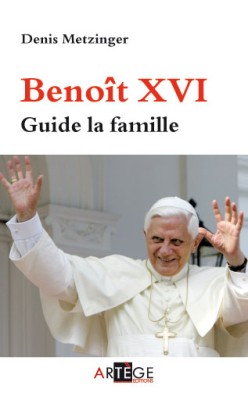 Benoît XVI guide la famille